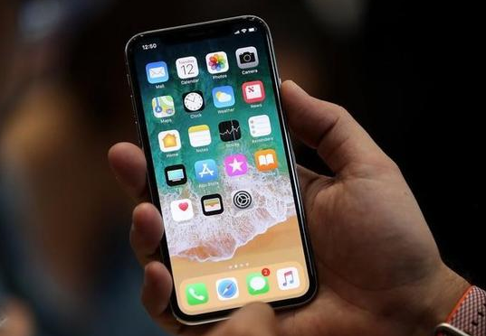 新版iPhoneX曝光：6.1寸全面屏+全金属机身，5998元！