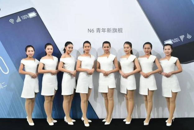 360手机N6发布：5000mAh大电池 宣称可以三天一充