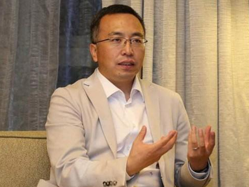 荣耀总裁赵明：手机要成为AI时代人脑的协处理器