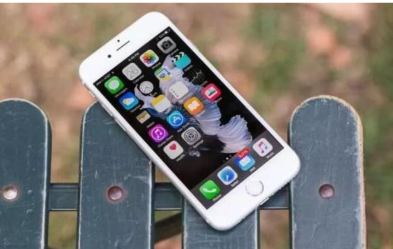 iphone6s无奈狂跌至“冰点价”, 国产手机直呼“很受伤”