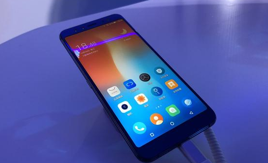 好产品没有淡季：国美全面屏手机U7发布