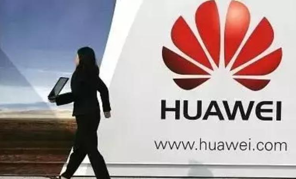 美运营商临阵反悔 华为赴美受挫 网友:美国依然戴有色