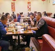 四年开店750余家，年赚百万早已不再是于记香辣虾火锅