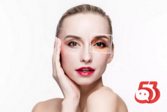 眼袋随着娇朵而消失了