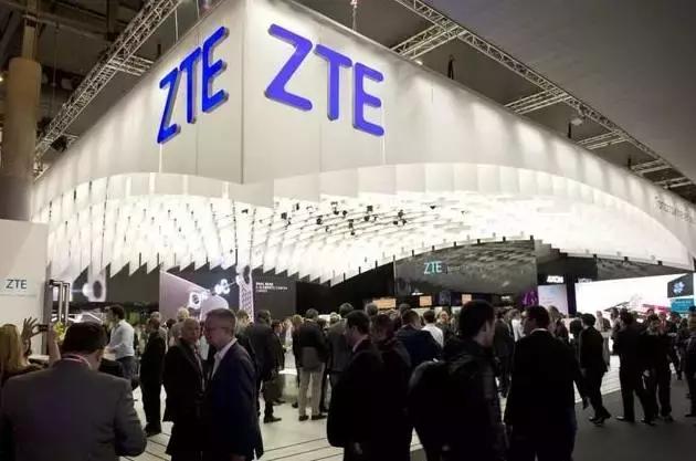 全球首款！今天，中国又一手机巨头重大宣布：双屏可折叠正式来临