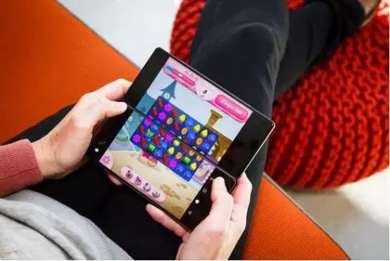 全球首款！今天，中国又一手机巨头重大宣布：双屏可折叠正式来临