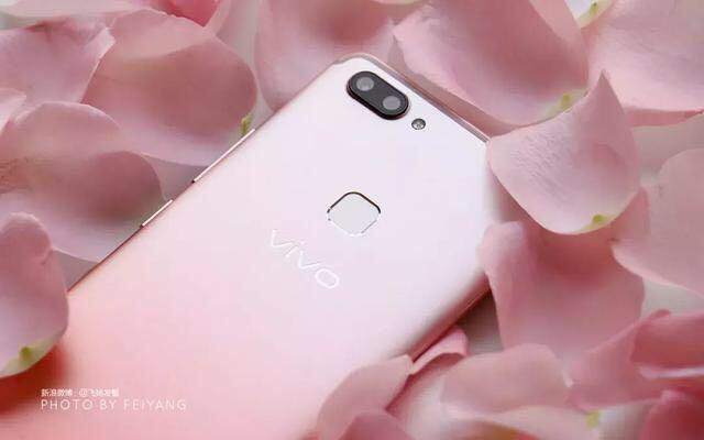 vivo X20又出新颜色，这回苹果手机会不会有一些想模仿呢？