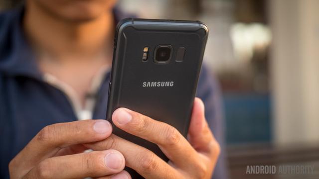 冲这个光圈就值得一买！科普三星S9：什么叫做可变光圈？