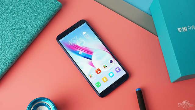 体验可媲美旗舰机 这些千元级手机值得你购买