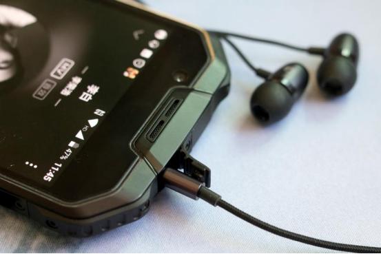 AGM X2 IP68军用级三防手机，时尚外观，超强性能！