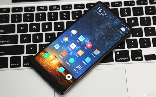 中兴天机Axon M领衔 国产手机创新典范