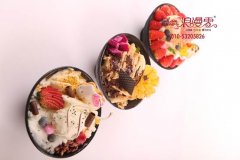愿为生活添精彩，浪漫雪冰激凌诠释餐饮正能量