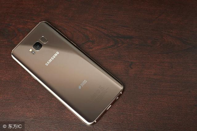 三星手机位居2017年销量榜首，那么多人用，好在哪里，你怎么看？