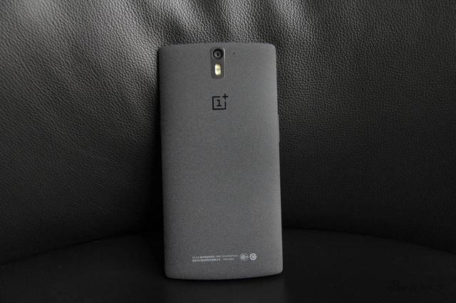 时代周刊唯一推荐的国产手机！不是华为小米，外国人彻夜排队抢购