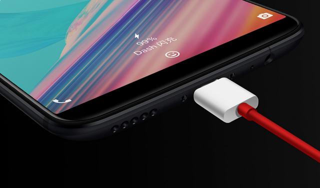 时代周刊唯一推荐的国产手机！不是华为小米，外国人彻夜排队抢购