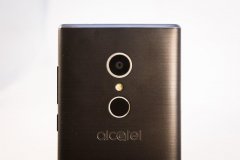 狂刷屏！MWC2018阿尔卡特发布5款新手机