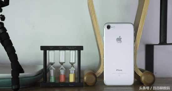 华为P10 Plus一夜狂跌“白菜价”，iPhone7最先遭殃！