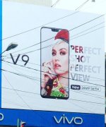 vivo V9新机曝光：刘海异形屏 竖排双摄镜头