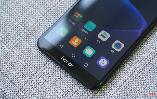 899元人脸识别双摄新标杆：荣耀畅玩7C图赏