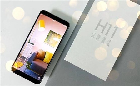 海信手机H11轻体验 不凡的双摄还能畅快刷脸！