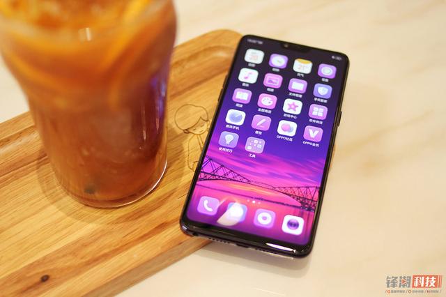 爱上这一抹紫：OPPO R15 星空紫 真机图赏