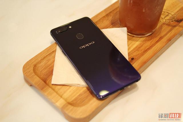 爱上这一抹紫：OPPO R15 星空紫 真机图赏