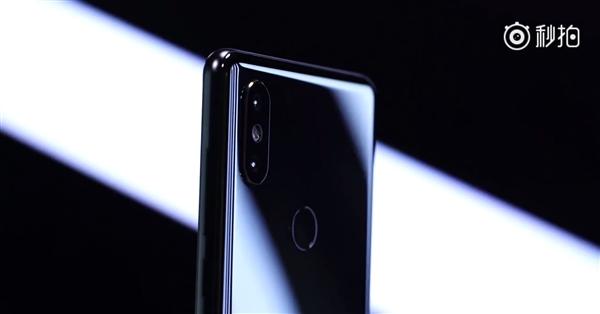 ZEALER王自如上手小米MIX 2S:相机好评