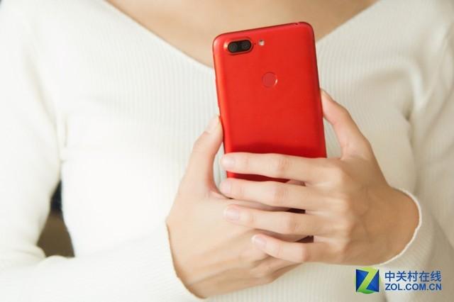 这六款128GB存储手机能用三年 最低的才千元出头