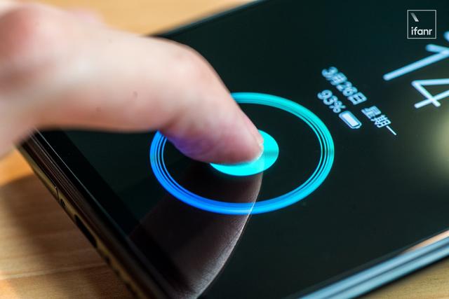 vivo X21 评测：3198元的手机值不值得买？