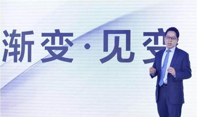 真空期过后，谁能成为智能手机产业的恒星？