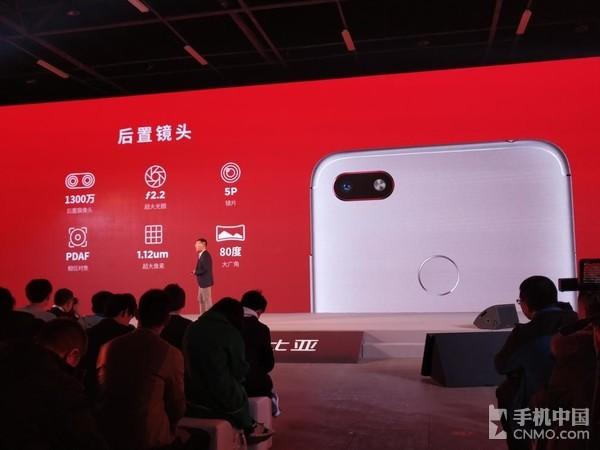 华米OV众旗舰争艳 三月特色新机回顾