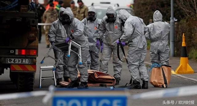 新闻“全欧了”：这个周末马斯克破产了，欧盟护照变色了