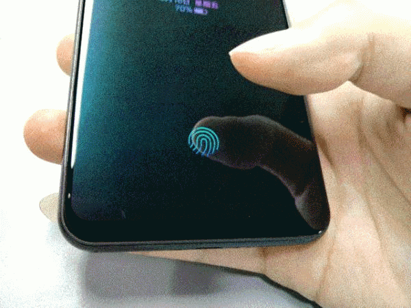 科技感爆棚！这些手机“黑科技”让人惊艳