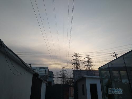 情怀加持 圆润小胖诺基亚8sirocco评测