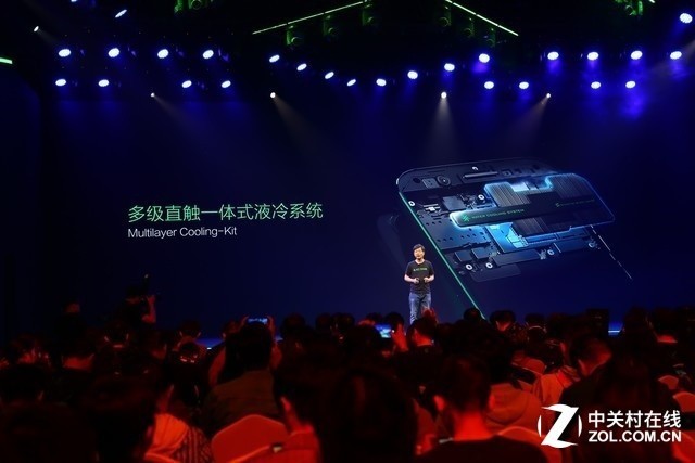 黑鲨游戏手机发布 独显配水冷售价 