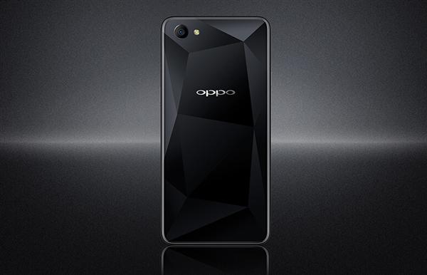OPPO最良心刘海屏手机!4GB+128GB只要1999元