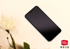 红米6 Pro上手：小巧全面的千元“刘海屏”手机