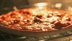 艺星披萨店新品莆田系披萨热浪来袭，让榴莲轰炸你的