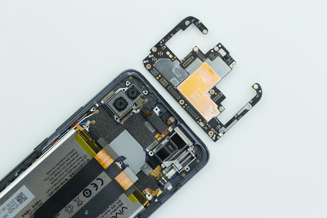 vivo NEX 彻底拆解:可能是迄今为止最复杂的手机