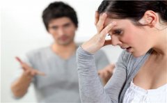 乳房有结节要紧吗？她失去一只乳房后，丈夫反应让人