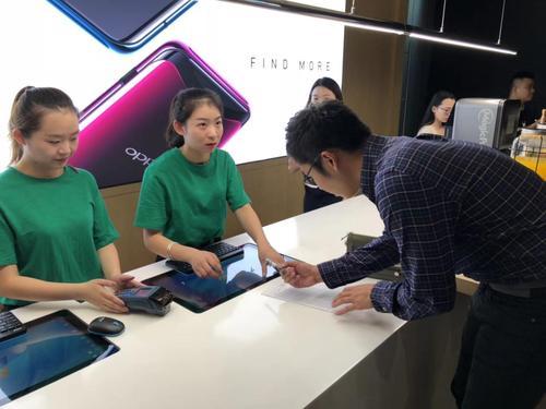 感觉全世界都在抢Find X兰博基尼版