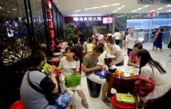 海底捞营收增长54%，二三线城市加速开店，说好的“消