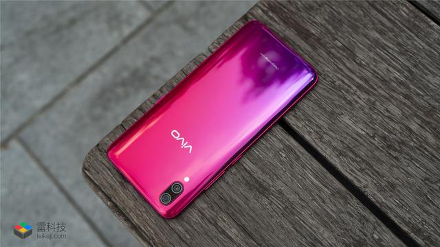 vivo X23评测：颜值是最大看点，但强悍的实力也不容忽视