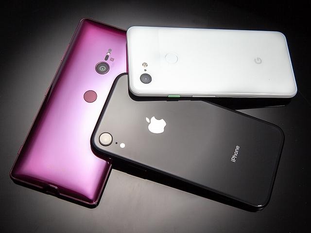 苹果iPhone XR、谷歌Pixel 3、索尼Xperia XZ3单镜头手机拍照比拼