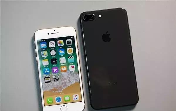 iPhone8P详细评测：再用三年没问题！