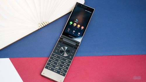 三星W2019评测:经典与创新同在的顶级商务旗舰