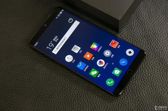 魅族15 Plus 魅族15 Plus