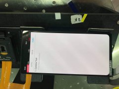 三星S10＋工程机最新曝光：异形屏＋双摄 竟然没有曲面