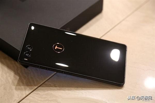 锤子科技疑似供货困难 消失6天的罗永浩终于在微博出现了