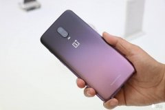 一加6T迈凯伦版真机曝光，充电仅需20分钟，或是最便宜